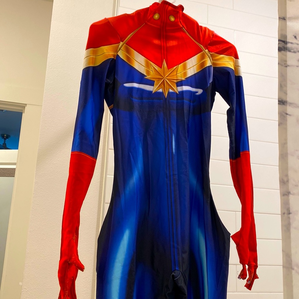 Caption Marvel Body Suit w/ badge